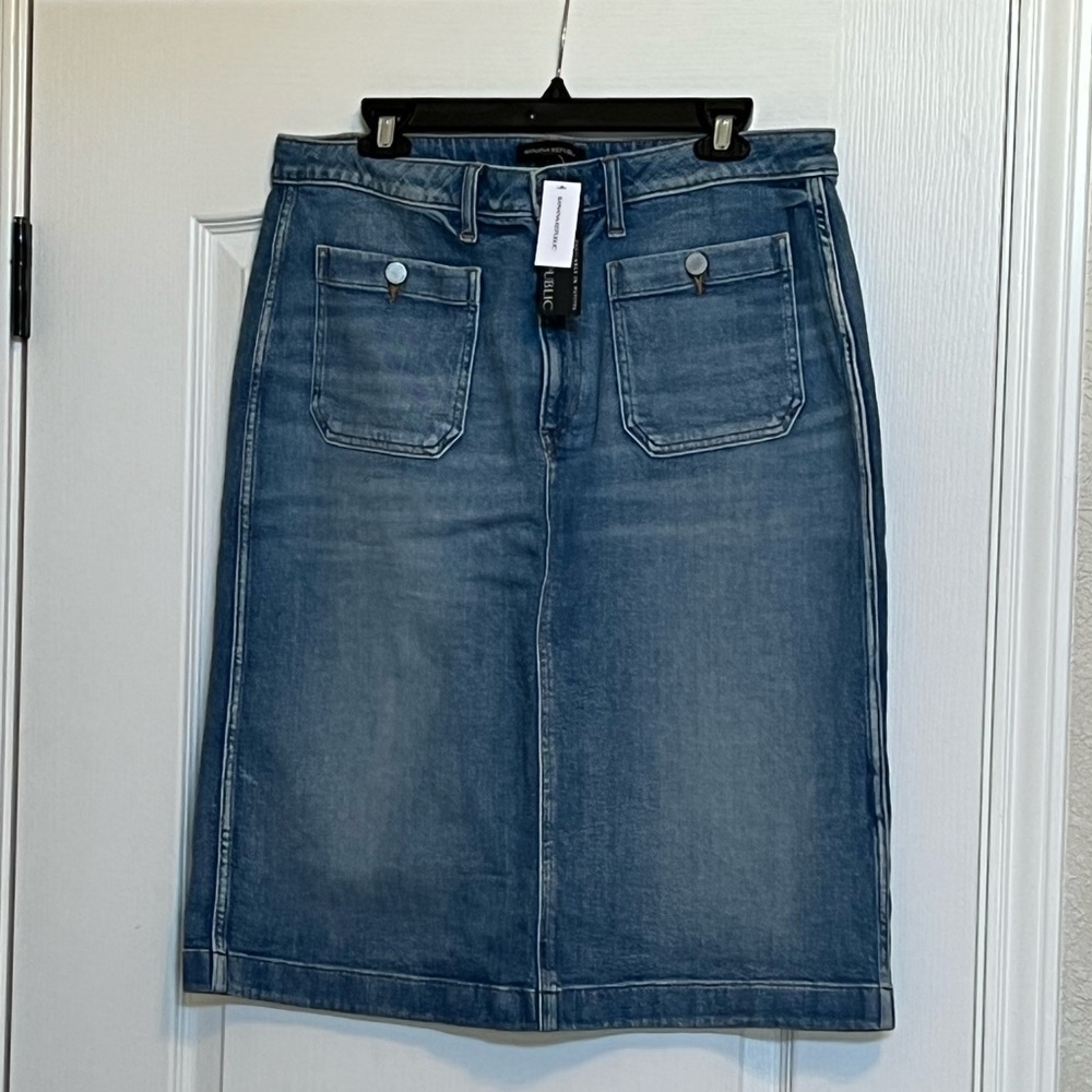 Banana Republic Denim Mini Skirt size 16 Tall